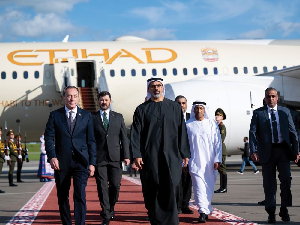 نيابة عن رئيس الدولة.. ولي عهد أبوظبي يصل إلى العاصمة البيلاروسية مينسك للمشاركة في اجتماع المجلس الاقتصادي الأعلى للاتحاد الأوراسي 1 نيابة عن رئيس الدولة.. ولي عهد أبوظبي يصل إلى العاصمة البيلاروسية مينسك للمشاركة في اجتماع المجلس الاقتصادي الأعلى للاتحاد الأوراسي