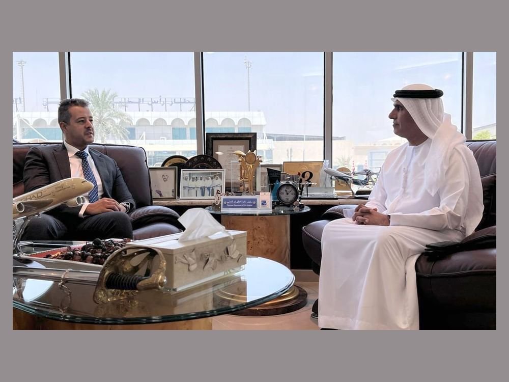 سالم بن سلطان القاسمي يستقبل قنصل عام نيوزيلندا 1 سالم بن سلطان القاسمي يستقبل قنصل عام نيوزيلندا