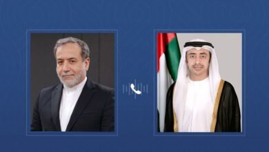 عبدالله بن زايد يدين خلال اتصال هاتفي مع عراقجي الاستهداف العسكري الإسرائيلي لإيران