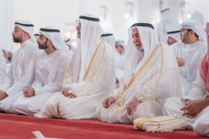 سلطان القاسمي يؤدي صلاة عيد الأضحى المبارك في مسجد الشارقة