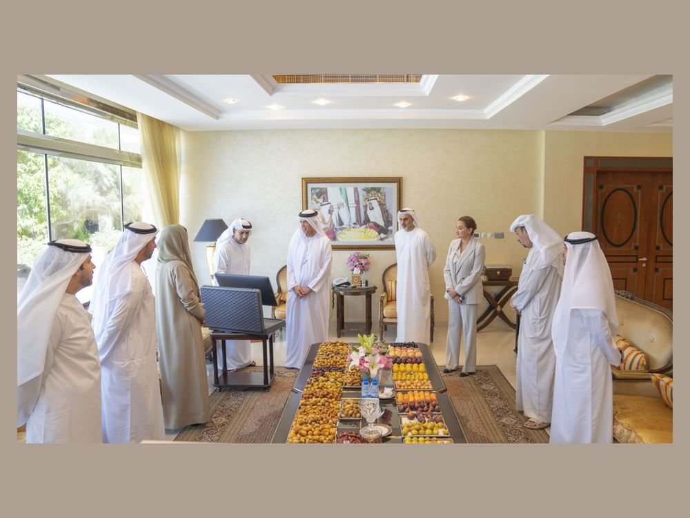 سعود بن صقر يطّلع على إستراتيجية الأرشيف والمكتبة الوطنية 1 سعود بن صقر يطّلع على إستراتيجية الأرشيف والمكتبة الوطنية