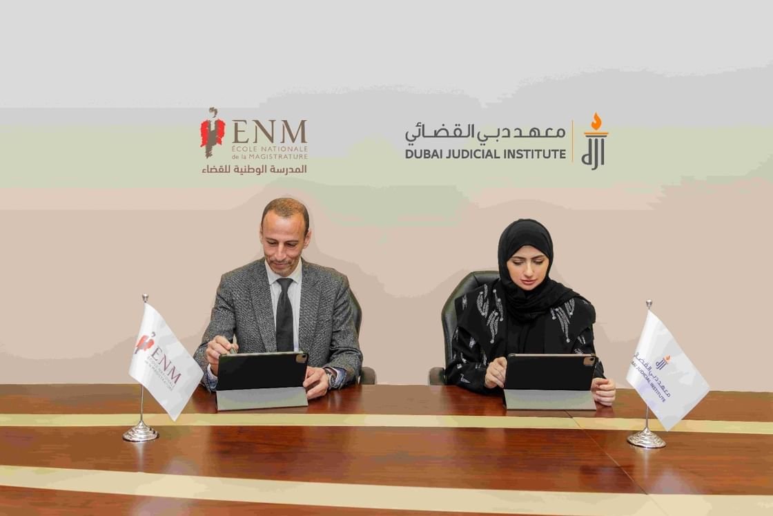 "دبي القضائي" والمدرسة الوطنية الفرنسية للقضاء يتعاونان في مجال التدريب 1 "دبي القضائي" والمدرسة الوطنية الفرنسية للقضاء يتعاونان في مجال التدريب