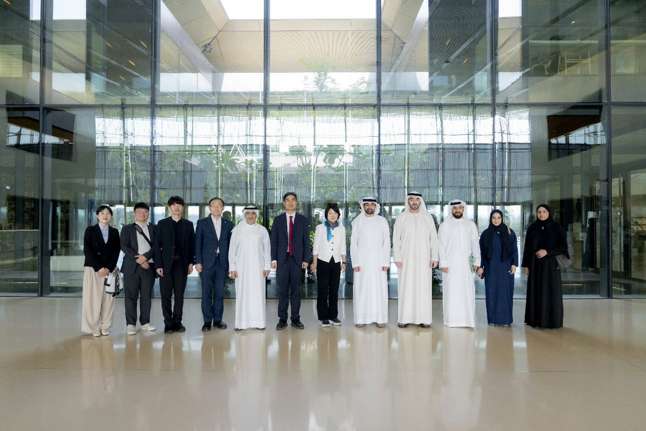 بحث تعزيز التعاون بين الشارقة و سيؤول في التحول الرقمي 1 بحث تعزيز التعاون بين الشارقة و سيؤول في التحول الرقمي