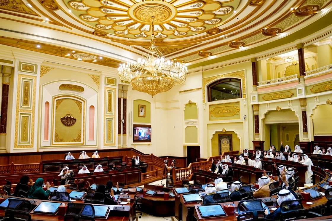 المجلس الاستشاري يقر توصياته لدعم هيئة مطار الشارقة الدولي 1 المجلس الاستشاري يقر توصياته لدعم هيئة مطار الشارقة الدولي