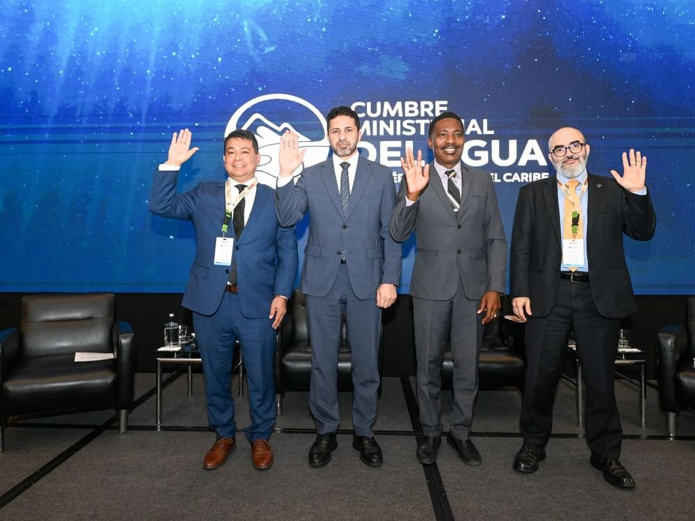 سفير الإمارات لدى بيرو يشارك في قمة المياه لأمريكا اللاتينية والكاريبي 1 سفير الإمارات لدى بيرو يشارك في قمة المياه لأمريكا اللاتينية والكاريبي