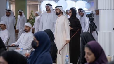 محمد بن راشد يزور أكاديمية الاقتصاد الجديد ويشهد جانباً من برنامج "الثقافة المالية للأسرة"
