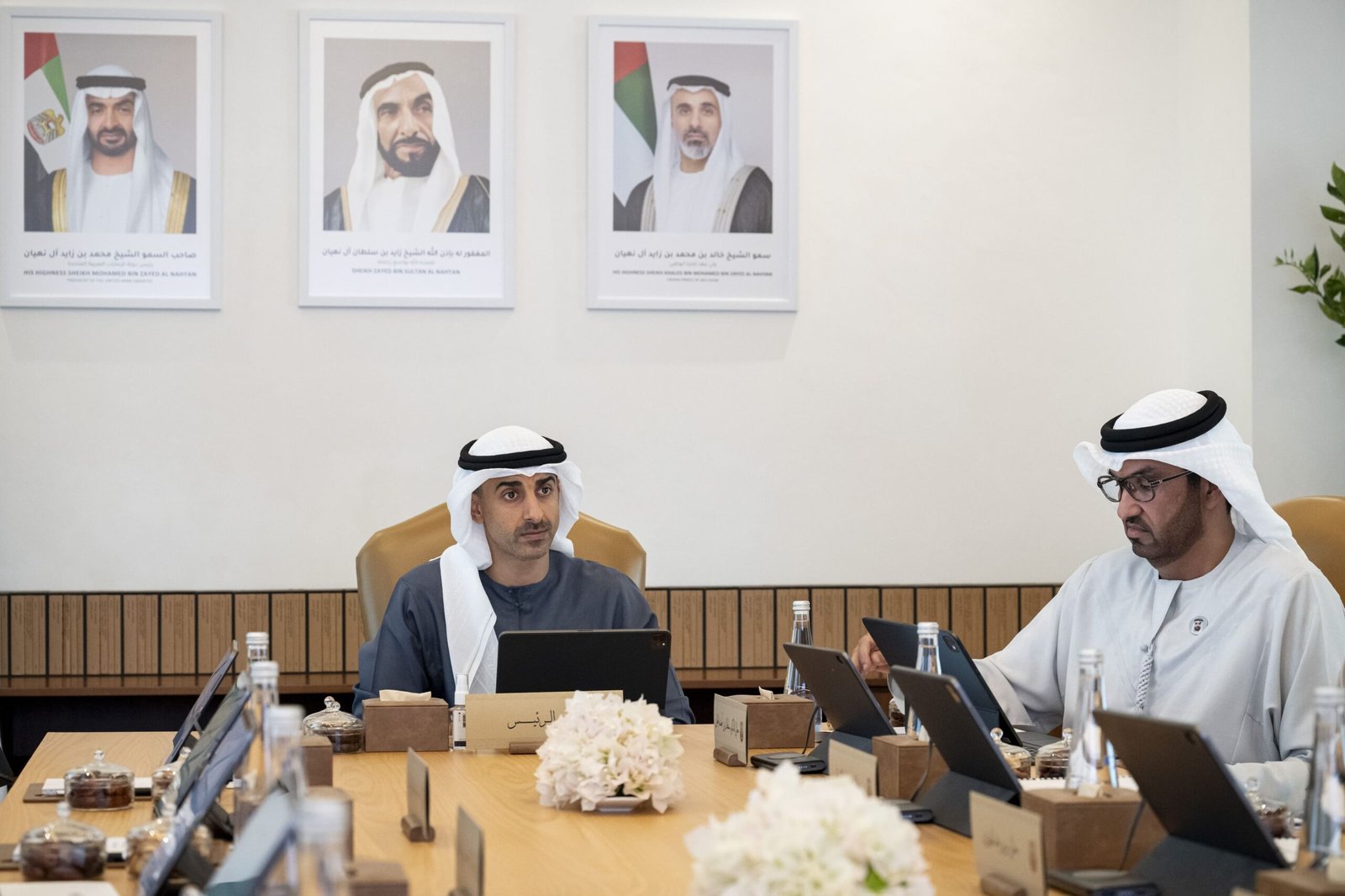 حمدان بن محمد بن زايد يترأس اجتماع مجلس الأنظمة الذكية ذاتية الحركة 1 حمدان بن محمد بن زايد