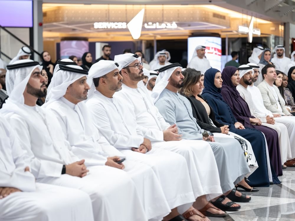 سيف بن زايد: الإمارات تتبنى تهيئة بيئة رقمية متكاملة تُعزز جودة حياة الأفراد والمجتمع 1 سيف بن زايد