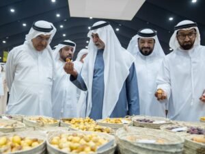 نهيان بن مبارك يزور مهرجان ليوا للرطب ويشيد بدوره في تعزيز الموروث الزراعي