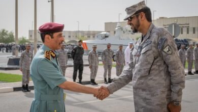 القائد العام لشرطة عجمان يزور قيادة الحرس الوطني لبحث التعاون المشترك
