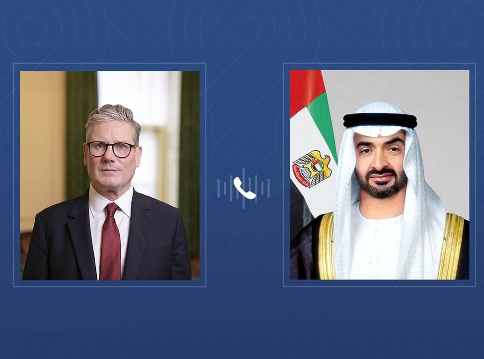 رئيس الدولة ورئيس وزراء بريطانيا يبحثان هاتفياً علاقات البلدين والتطورات الإقليمية