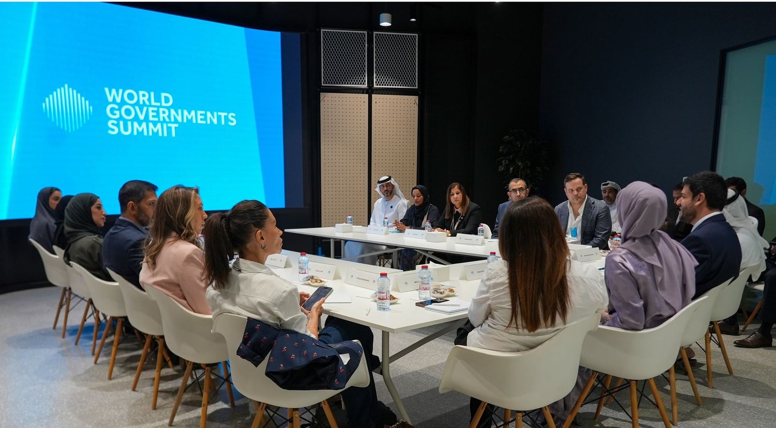 مستقبل السرديات العالمية والإعلام على منصة القمة العالمية للحكومات 1 مستقبل السرديات العالمية والإعلام على منصة القمة العالمية للحكومات