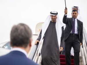 رئيس الدولة يصل صربيا في زيارة عمل