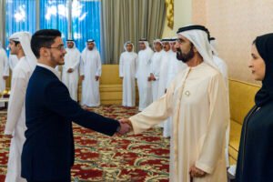 محمد بن راشد يلتقي أوائل الثانوية العامة على مستوى الدولة