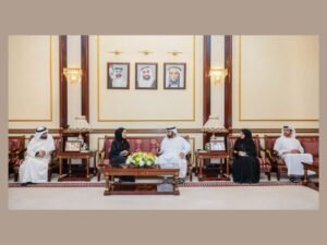 ولي عهد الفجيرة يستقبل وزيرة تمكين المجتمع ويؤكد أهمية تعزيز قيم المواطَنة الإيجابية