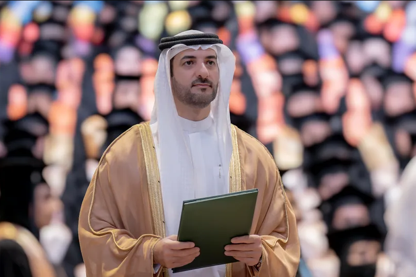 سلطان بن أحمد القاسمي يوجه بتخصيص منح دراسية في جامعة الشارقة لأوائل الثانوية العامة على مستوى الدولة 1 سلطان بن أحمد القاسمي يوجه بتخصيص منح دراسية في جامعة الشارقة لأوائل الثانوية العامة على مستوى الدولة