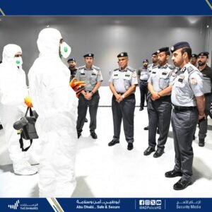 بالصور.. قائد عام شرطة أبوظبي يطلع على الجهود التطويرية بإدارة مسرح الجريمة