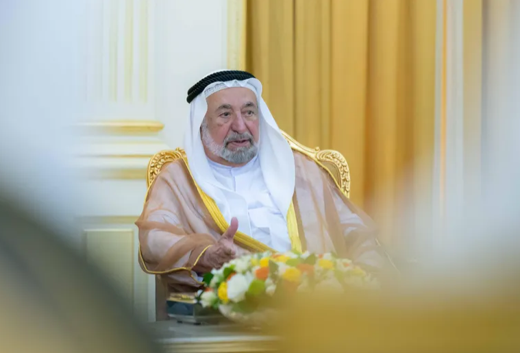 حاكم الشارقة يعتمد موازنة الجامعة القاسمية و500 منحة دراسية 1 حاكم الشارقة