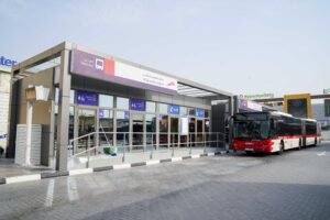 طرق دبي تُنجز تطوير 22 محطة ركاب وإيواء الحافلات ضمن خطتها للارتقاء بجودة خدمات المواصلات العامة