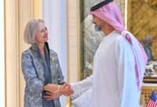 بالصور.. عمار بن حميد يستقبل سفيرة الولايات المتحدة الأمريكية