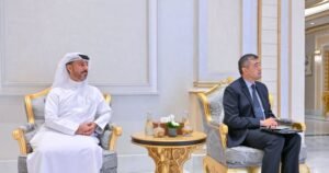 بالصور.. عمار بن حميد يستقبل سفيرة الولايات المتحدة الأمريكية
