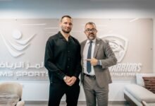 البطل الهولندي "دي ريدر"يؤكد جاهزيته لملاقاة ويتاكر في"ليلة النزال" بأبوظبي