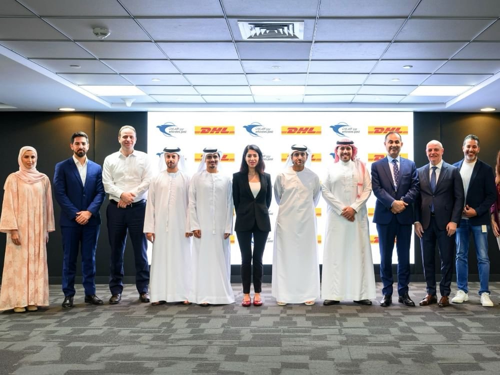 بريد الإمارات يوفر خدمات ”دي إتش إل“ للمتعاملين في عدد من فروعه 1 بريد الإمارات يوفر خدمات ”دي إتش إل“ للمتعاملين في عدد من فروعه