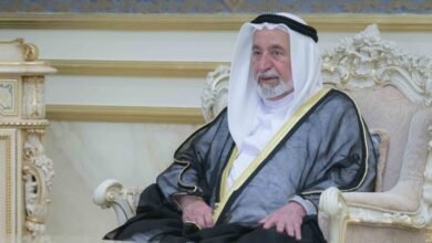 بالصور.. حاكم الشارقة يعلن عن طريق أعجوبة فوق قمم الجبال في خورفكان