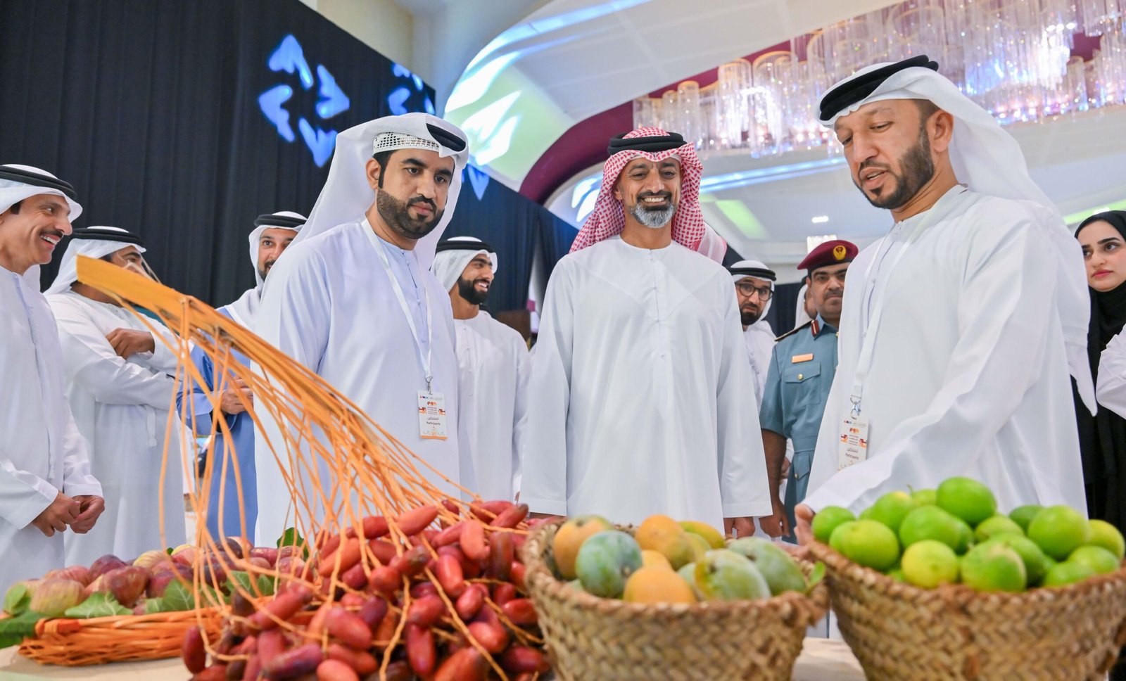 عمار بن حميد يفتتح مهرجان "ليوا عجمان للرطب والعسل 2025"