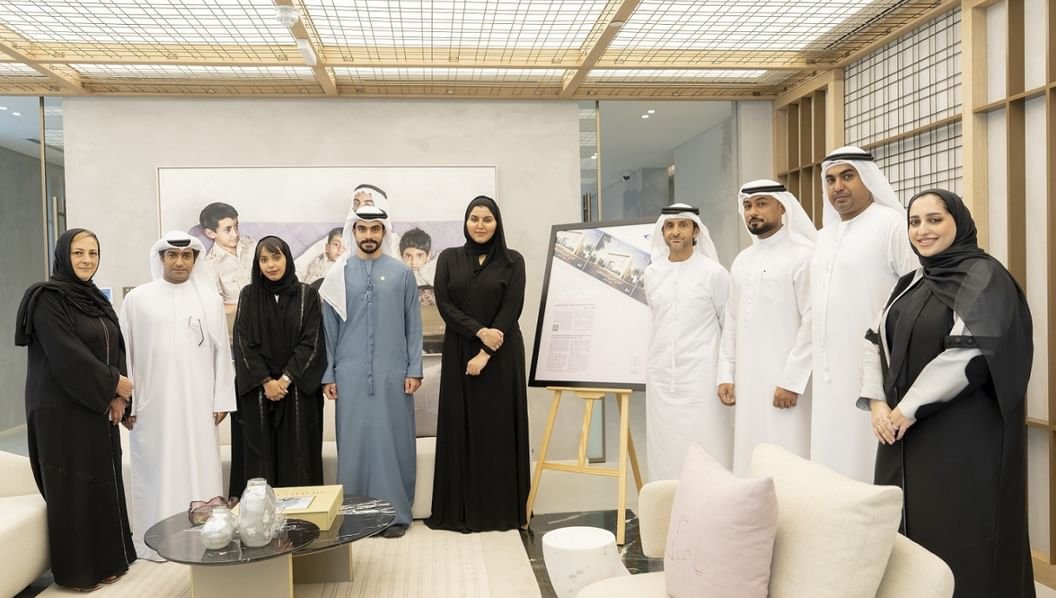 بريد الإمارات يصدر طابعاً تذكارياً في ذكرى تأسيس المجلس الأعلى للأمومة والطفولة 1 بريد الإمارات يصدر طابعاً تذكارياً في ذكرى تأسيس المجلس الأعلى للأمومة والطفولة