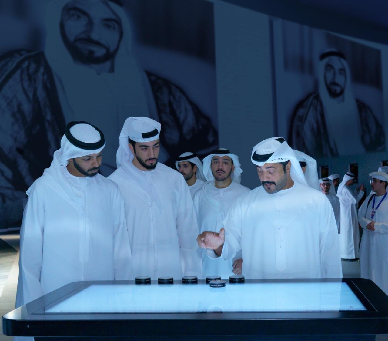 مركز إدارة الطوارئ والأزمات والكوارث لإمارة أبوظبي ينظم زيارة لمجندي الخدمة الوطنية البديلة إلى الأرشيف والمكتبة الوطنية 1 مركز إدارة الطوارئ والأزمات والكوارث لإمارة أبوظبي ينظم زيارة لمجندي الخدمة الوطنية البديلة إلى الأرشيف والمكتبة الوطنية