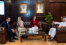 "كهرباء دبي" و"شل" تبحثان التعاون في مجال الطاقة النظيفة
