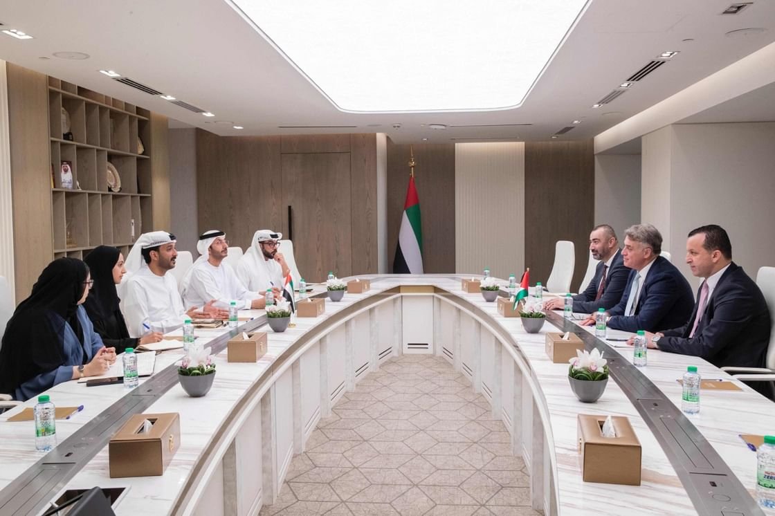 وزير الاقتصاد والسياحة يبحث مع محافظ سلطة النقد الفلسطينية تعزيز التعاون 1 وزير الاقتصاد والسياحة يبحث مع محافظ سلطة النقد الفلسطينية تعزيز التعاون