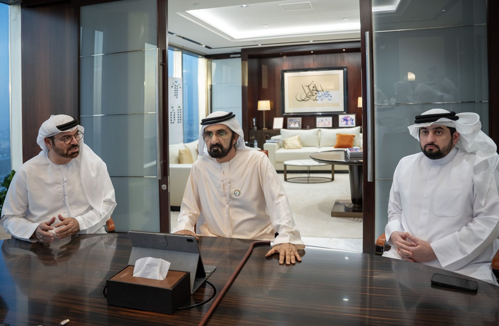 محمد بن راشد يطلق منظومة الأداء الحكومي الاستباقي لبدء مرحلة جديدة من مسيرة العمل الحكومي في الدولة 1 محمد بن راشد يطلق منظومة الأداء الحكومي الاستباقي لبدء مرحلة جديدة من مسيرة العمل الحكومي في الدولة