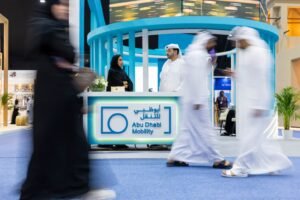 مركز النقل المتكامل يستعرض أبرز مشاريعه في التنقل الذكي والمستدام خلال مشاركته في مهرجان ليوا للرطب 2025