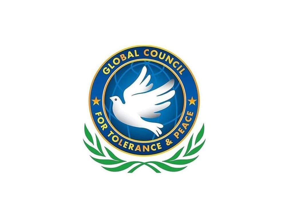 " العالمي للتسامح والسلام "يدين الهجمات الإسرائيلية المتواصلة على غزة وقصف كنيسة العائلة المقدسة