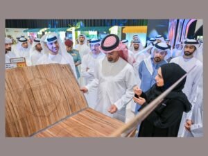 عمار بن حميد يفتتح مهرجان "ليوا عجمان للرطب والعسل 2025"