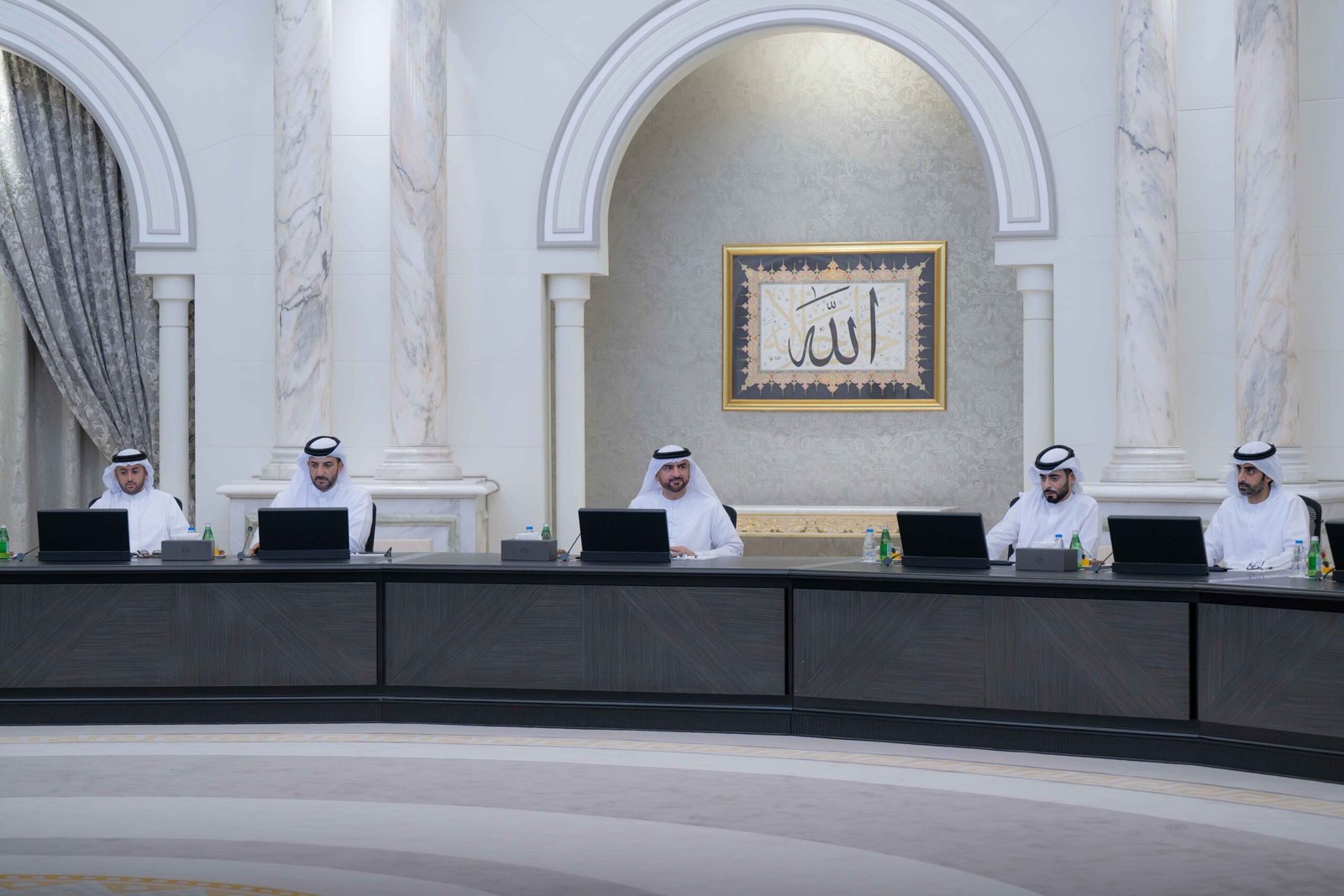 عبدالله بن سالم القاسمي يترأس اجتماع المجلس التنفيذي 1 عبدالله بن سالم القاسمي يترأس اجتماع المجلس التنفيذي