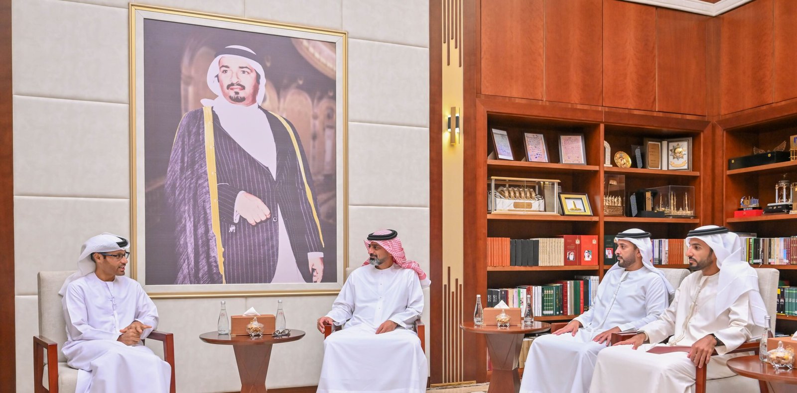 عمار بن حميد يستقبل رئيس مجلس الأمن السيبراني لحكومة الإمارات