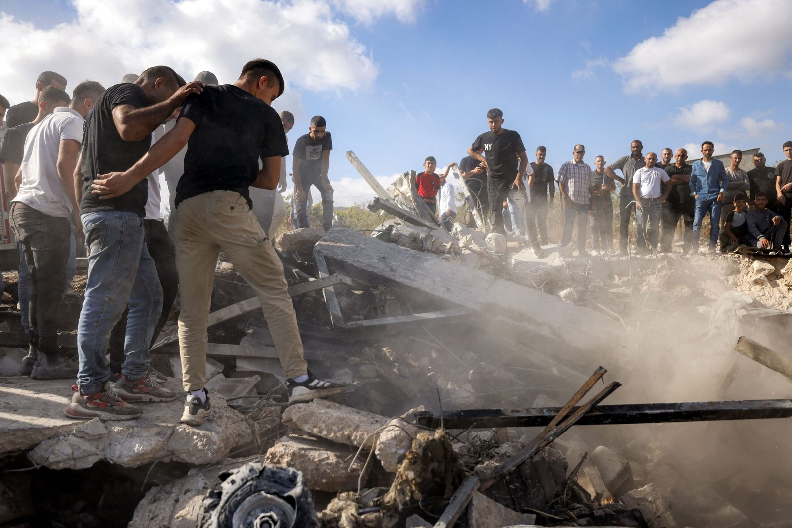 94 شهيدًا و439 مصابًا في غزة خلال 24 ساعة 1 94 شهيدًا و439 مصابًا في غزة خلال 24 ساعة