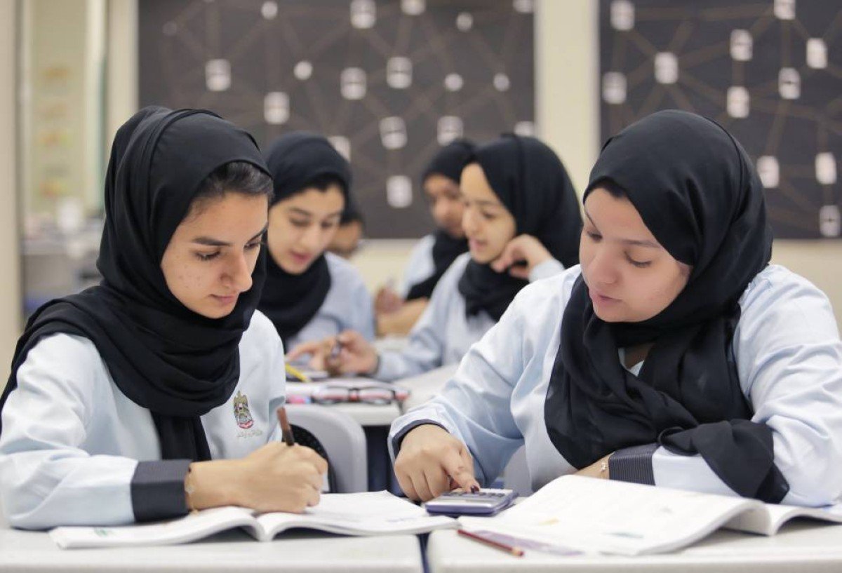 سارة الأميري: التعليم الحكومي أكبر مشغل للمدارس في الإمارات 1 سارة الأميري: التعليم الحكومي أكبر مشغل للمدارس في الإمارات
