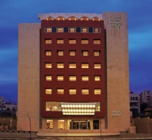 "إدارة الضيافة القابضة" تطلق عروضًا صيفية بأسعار تنافسية في الإمارات والسعودية والأردن
