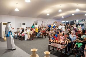 دائرة البلديات والنقل ممثلة ببلدية مدينة أبوظبي تسعد المجتمع بفعالية (مهرجان النوخذة الصغير) على كورنيش أبوظبي