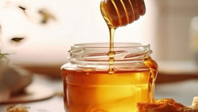 5 أضرار صحية للإفراط في تناول العسل