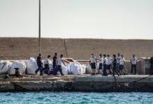 غرق قارب مهاجرين قبالة سواحل إيطاليا ومصرع 26 من ركابه