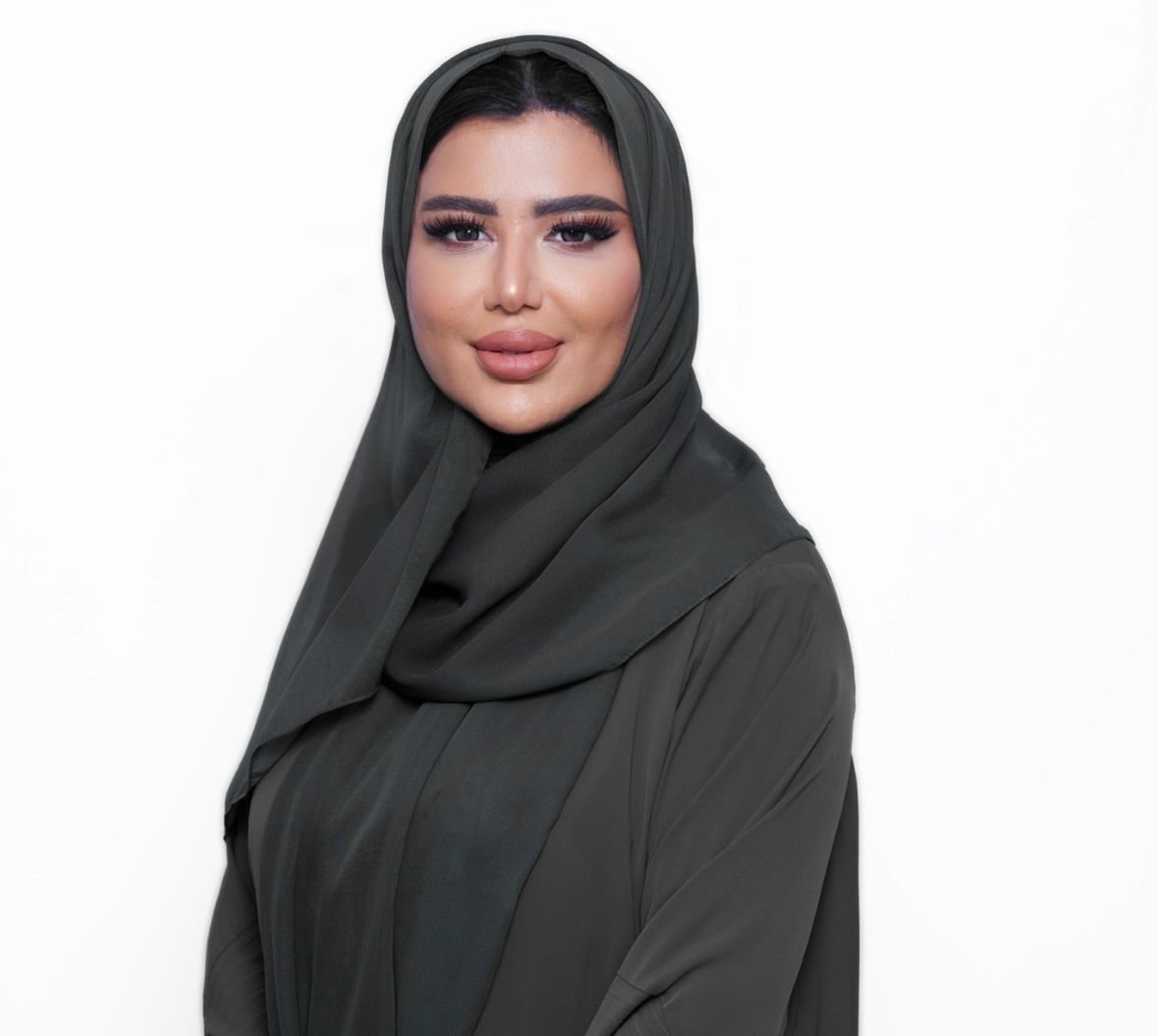 فايزة العوضي: تمكين المرأة الإماراتية وتطوير قدراتها أولوية استراتيجية في "سندك" 1 المرأة الإماراتية