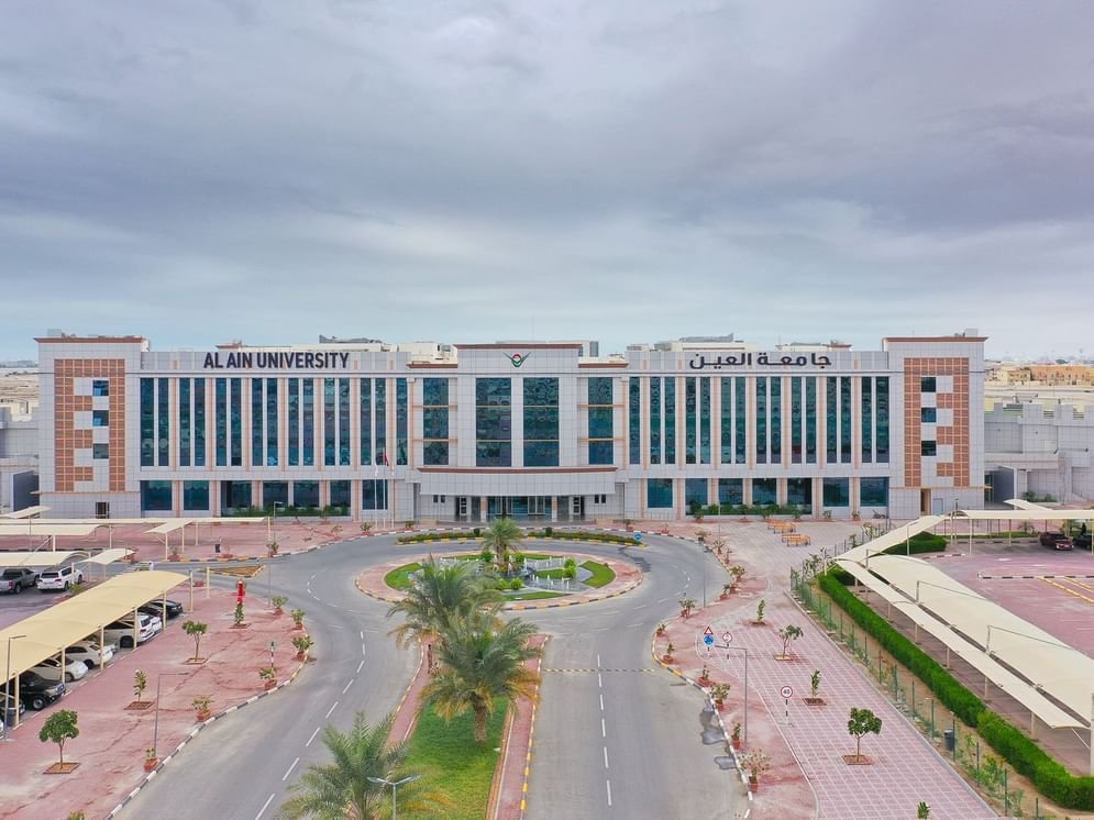 جامعة العين تستقبل طلابها للعام الأكاديمي 2025-2026