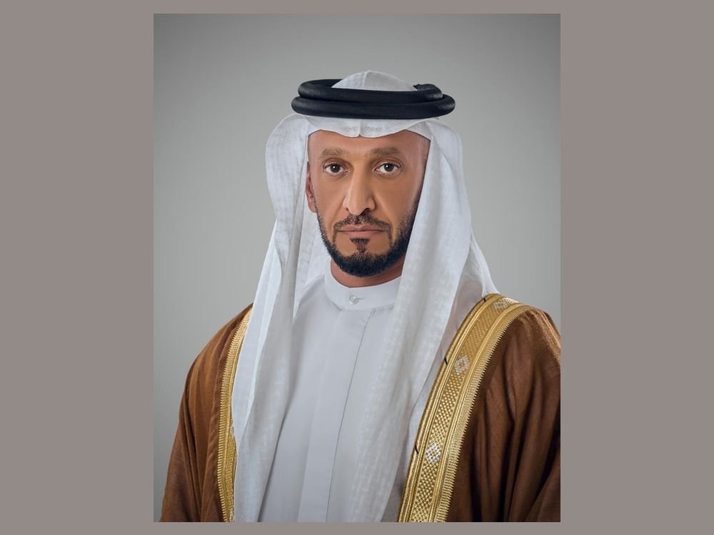 عبدالله آل حامد: المرأة الإماراتية شريك في صياغة مستقبل الوطن ونموذج يحتذى في العطاء 1 عبدالله آل حامد: المرأة الإماراتية شريك في صياغة مستقبل الوطن ونموذج يحتذى في العطاء