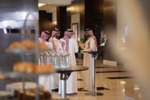 «شاعر المليون»