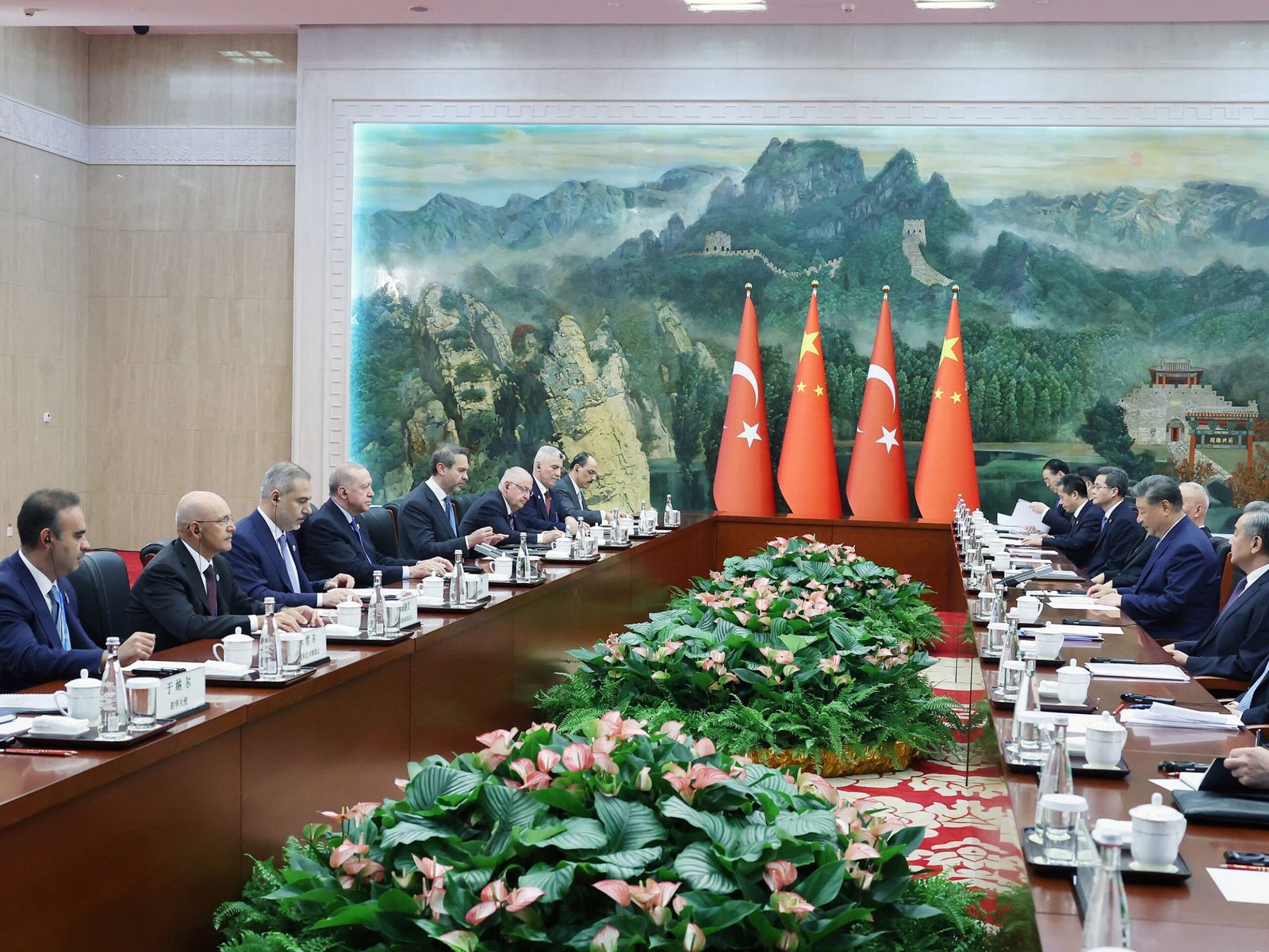 أردوغان وشي جين بينغ يبحثان في شنغهاي ملفات غزة وأوكرانيا وسوريا وتعزيز التجارة 1 أردوغان وشي جين بينغ يبحثان في شنغهاي ملفات غزة وأوكرانيا وسوريا وتعزيز التجارة